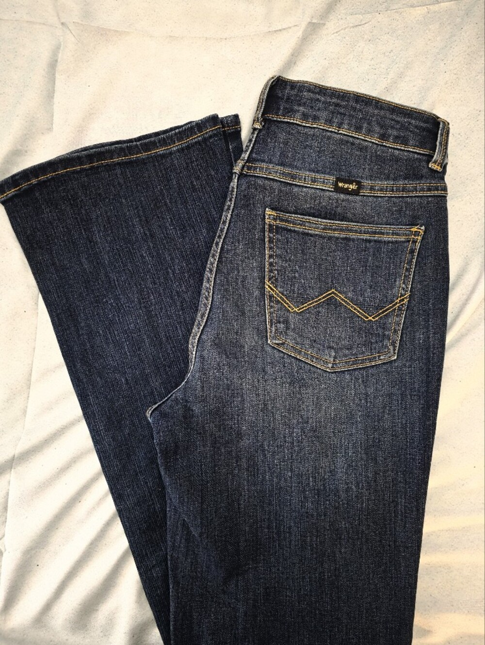 Wrangler Women's Dark Blue Stretch Straight Jeans